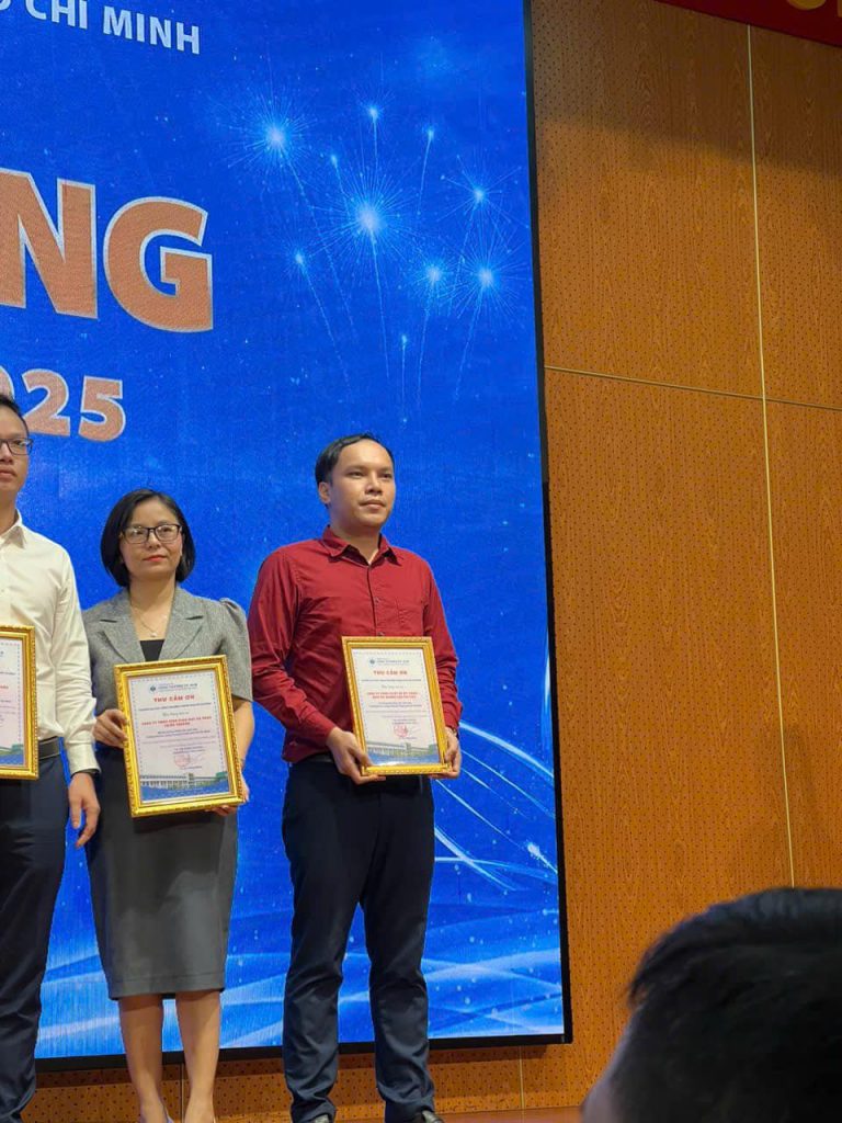 Founder JDclinique trao quà khai giảng Trường Đại Học Công Thương TpHCM
